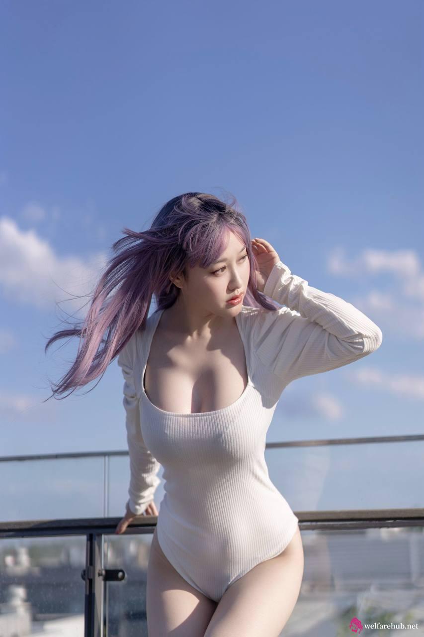 网红料乳白袋！女大学生全城空降